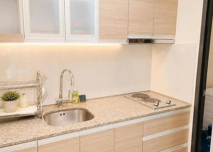 Apartment Newtown 8 Boulevard, Full Sea View, 1 Bedroom & Kitchen, Full Options, Mactan Newtown *