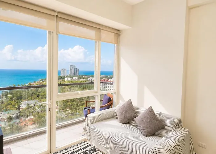 Newtown 8 Boulevard, Full Sea View, 1 Bedroom & Kitchen, Full Options, Mactan Newtown Apartment *