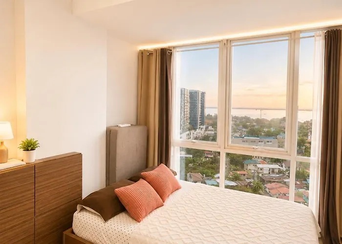 Newtown 8 Boulevard, Full Sea View, 1 Bedroom & Kitchen, Full Options, Mactan Newtown Apartment *